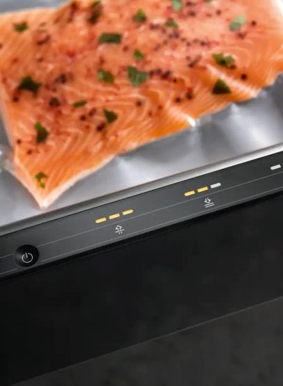 Vakuumierschublade – vakuumierter Fisch zur Vorbereitung