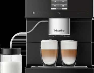 Miele freistehende Kaffeemaschine mit Milchsystem – Frontansicht